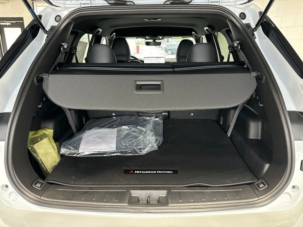 2026 Mitsubishi Outlander LE