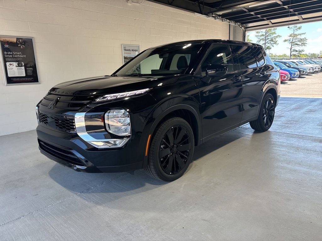2026 Mitsubishi Outlander LE
