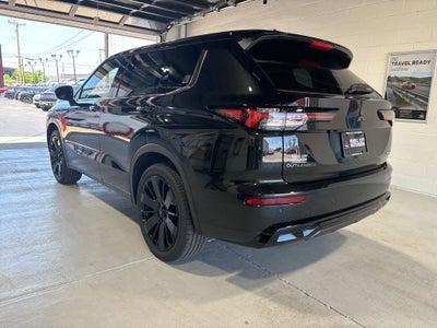 2026 Mitsubishi Outlander LE