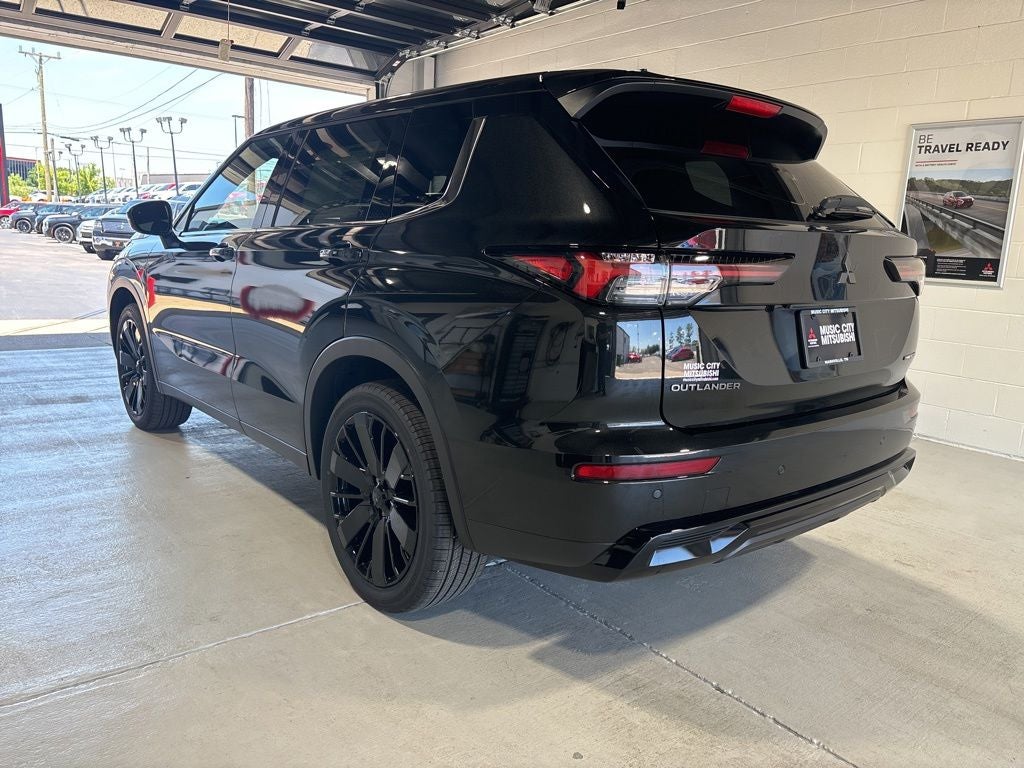 2026 Mitsubishi Outlander LE