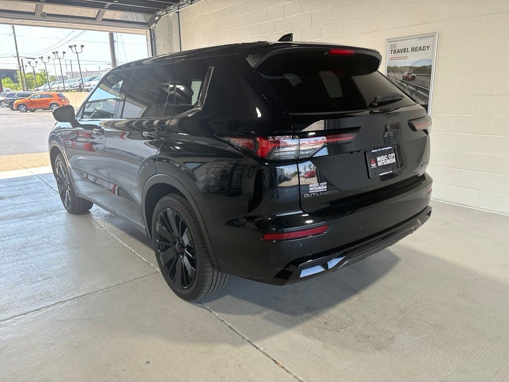 2026 Mitsubishi Outlander LE