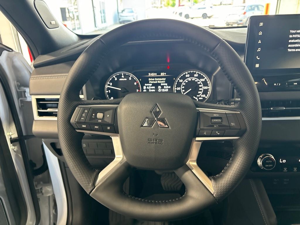 2026 Mitsubishi Outlander LE