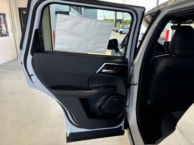 2026 Mitsubishi Outlander LE