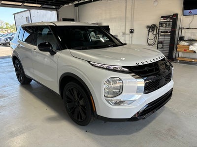 2026 Mitsubishi Outlander LE