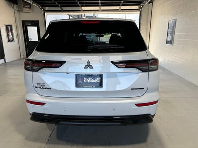 2026 Mitsubishi Outlander LE