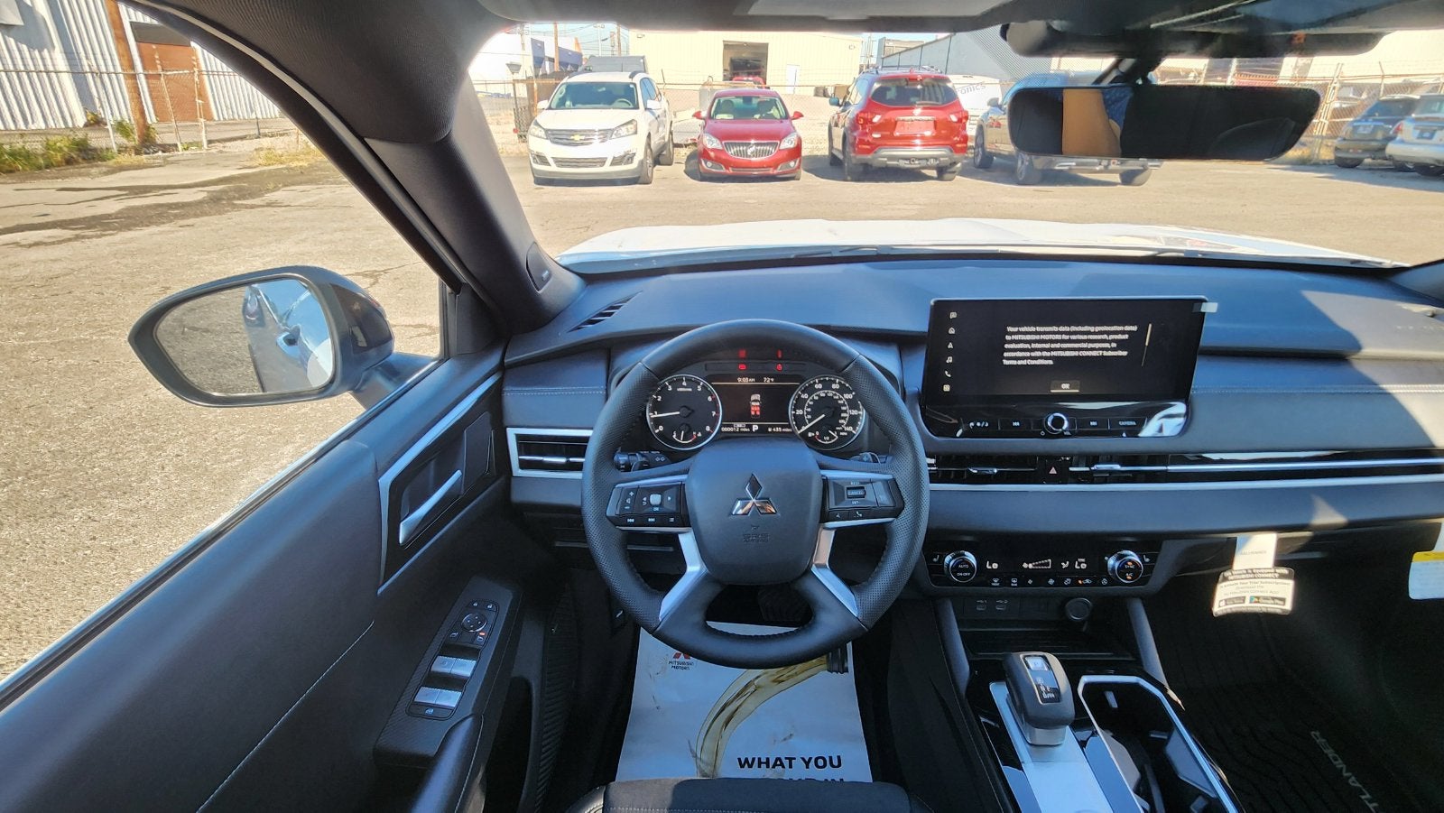 2026 Mitsubishi Outlander LE