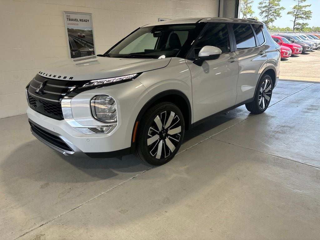 2026 Mitsubishi Outlander SE