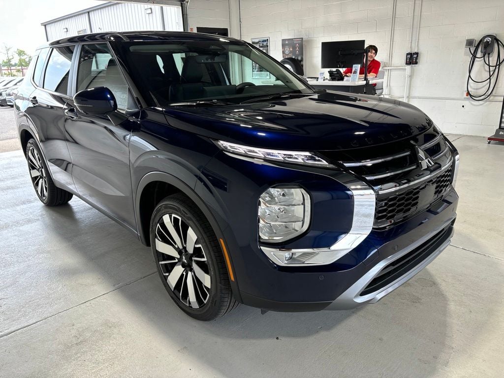 2026 Mitsubishi Outlander SE