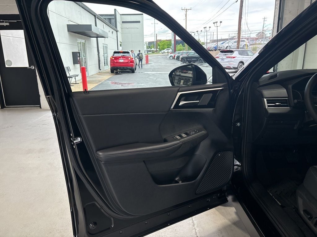 2026 Mitsubishi Outlander LE