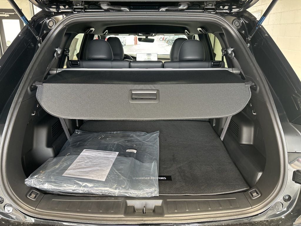 2026 Mitsubishi Outlander LE