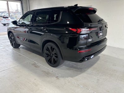 2026 Mitsubishi Outlander LE
