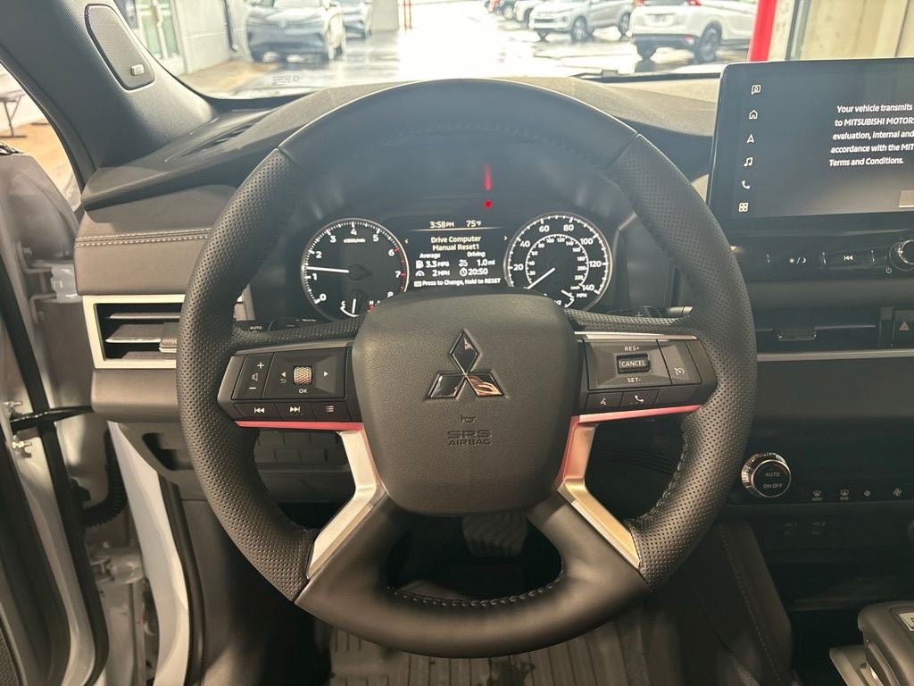 2026 Mitsubishi Outlander LE