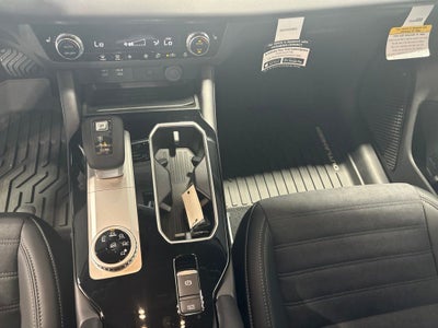 2026 Mitsubishi Outlander LE