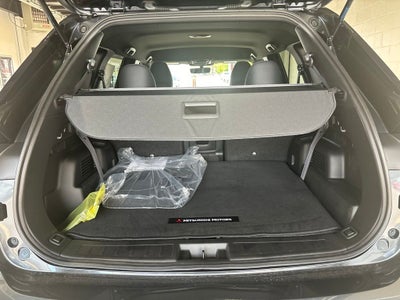 2026 Mitsubishi Outlander LE