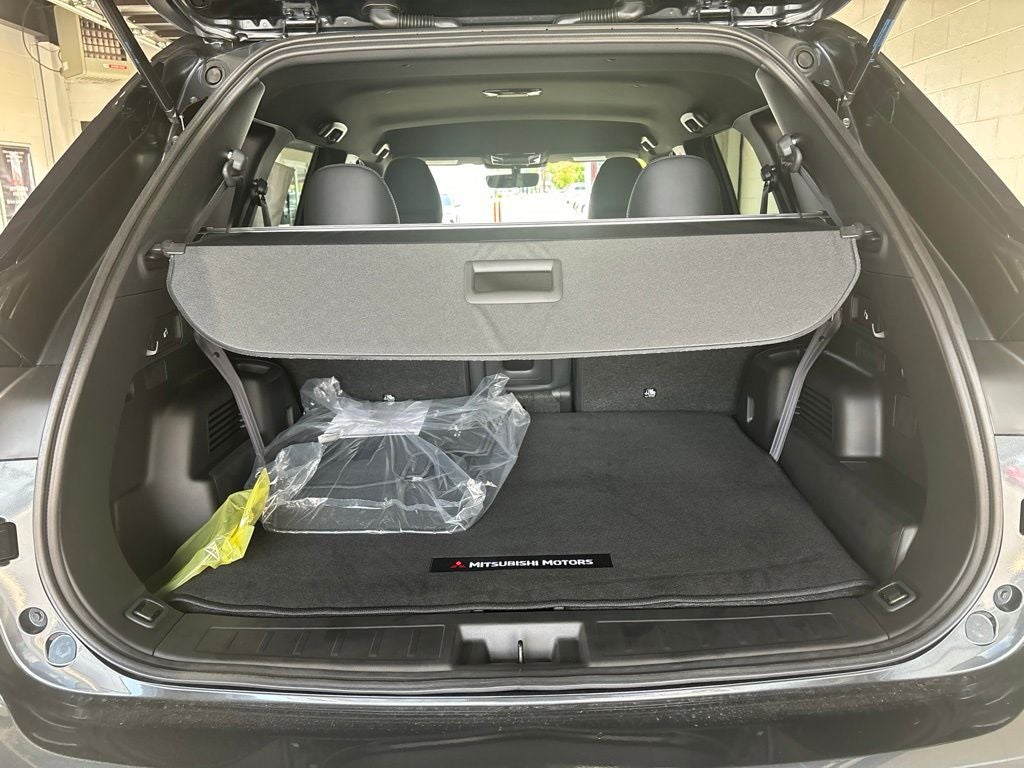 2026 Mitsubishi Outlander LE