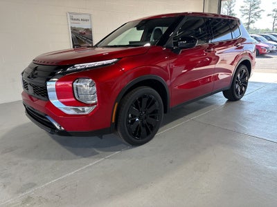2026 Mitsubishi Outlander LE