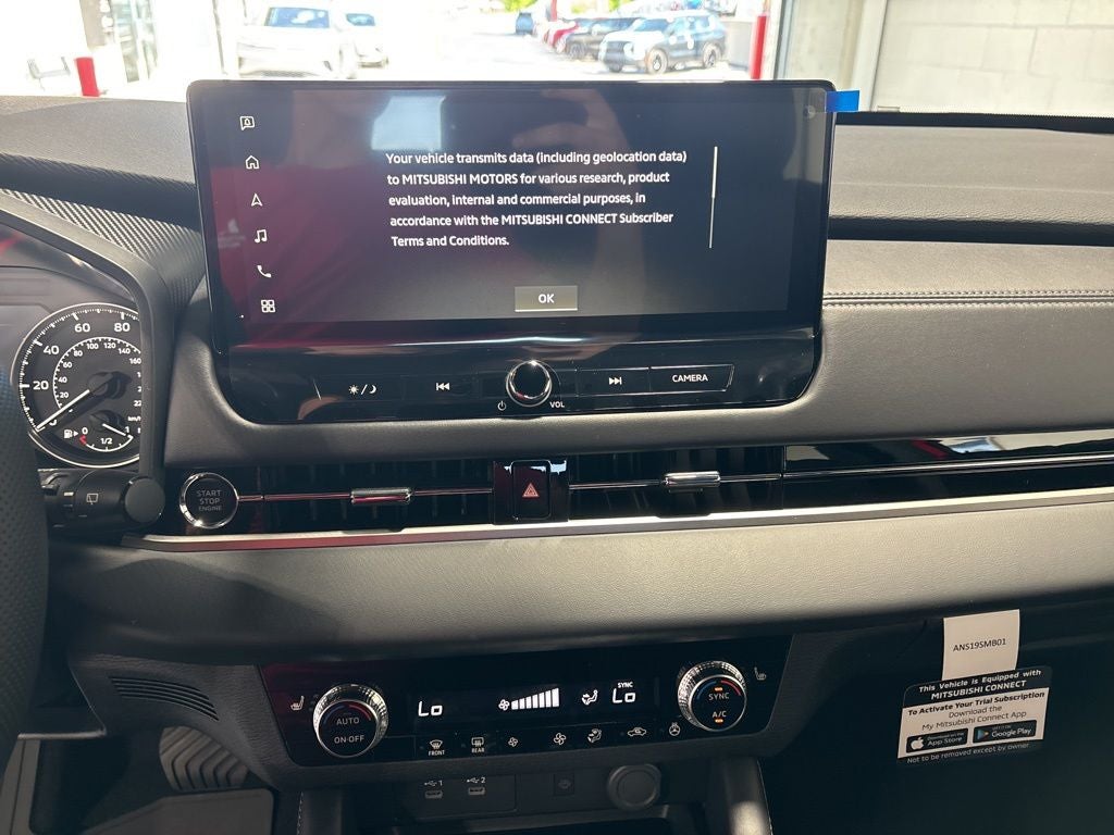2026 Mitsubishi Outlander LE
