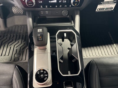 2026 Mitsubishi Outlander LE