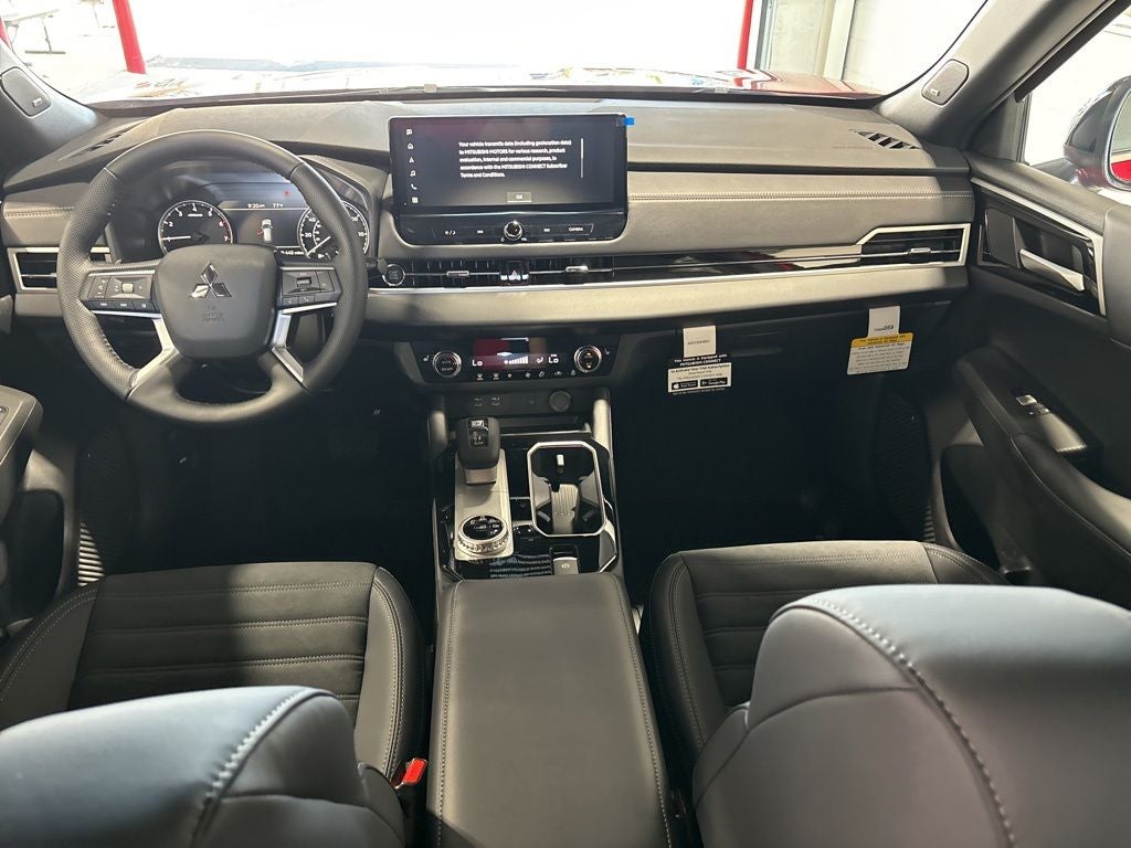 2026 Mitsubishi Outlander LE
