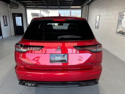 2026 Mitsubishi Outlander LE