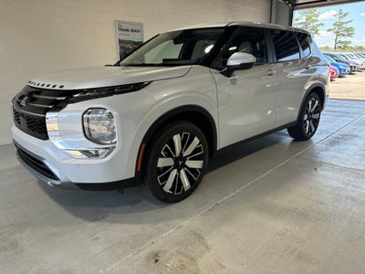 2026 Mitsubishi Outlander SE