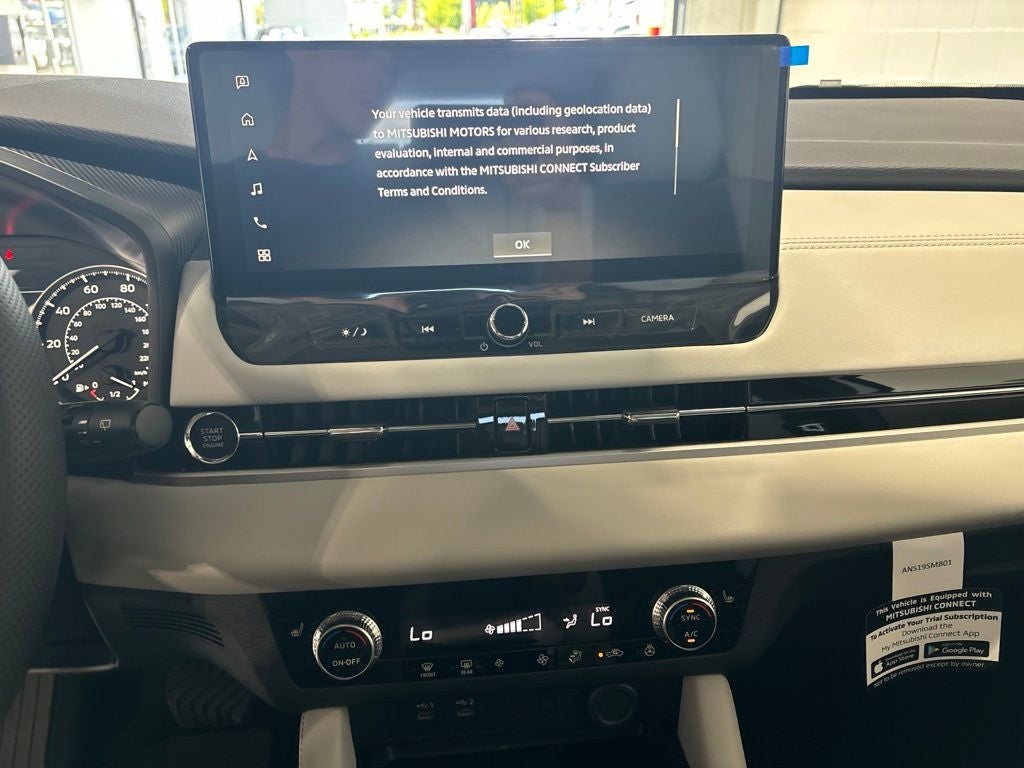 2026 Mitsubishi Outlander SE
