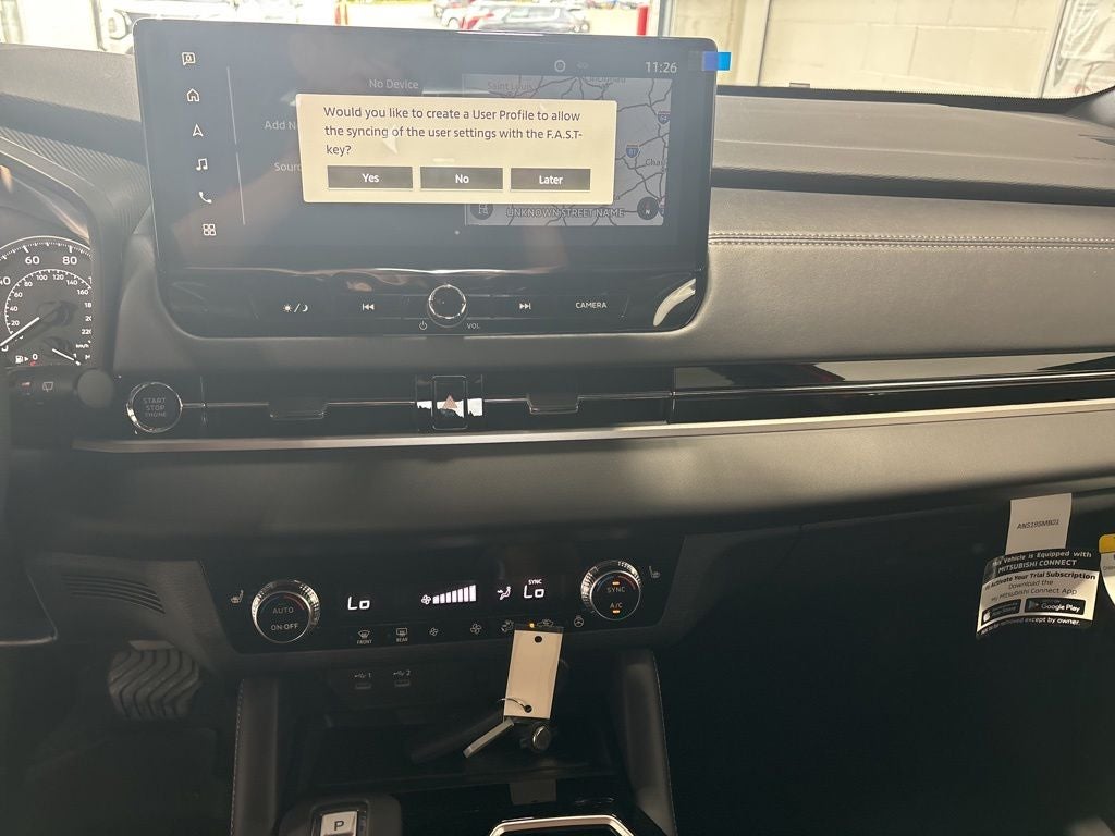 2026 Mitsubishi Outlander LE