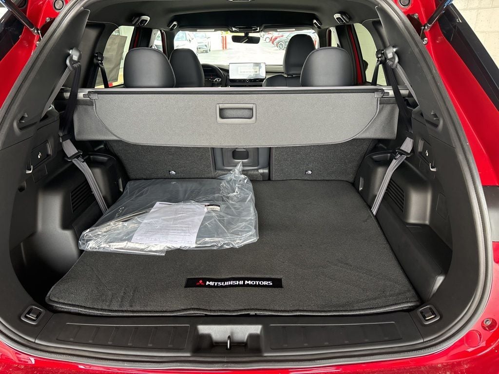 2026 Mitsubishi Outlander LE