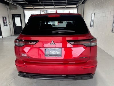 2026 Mitsubishi Outlander LE