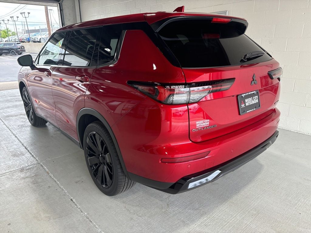 2026 Mitsubishi Outlander LE