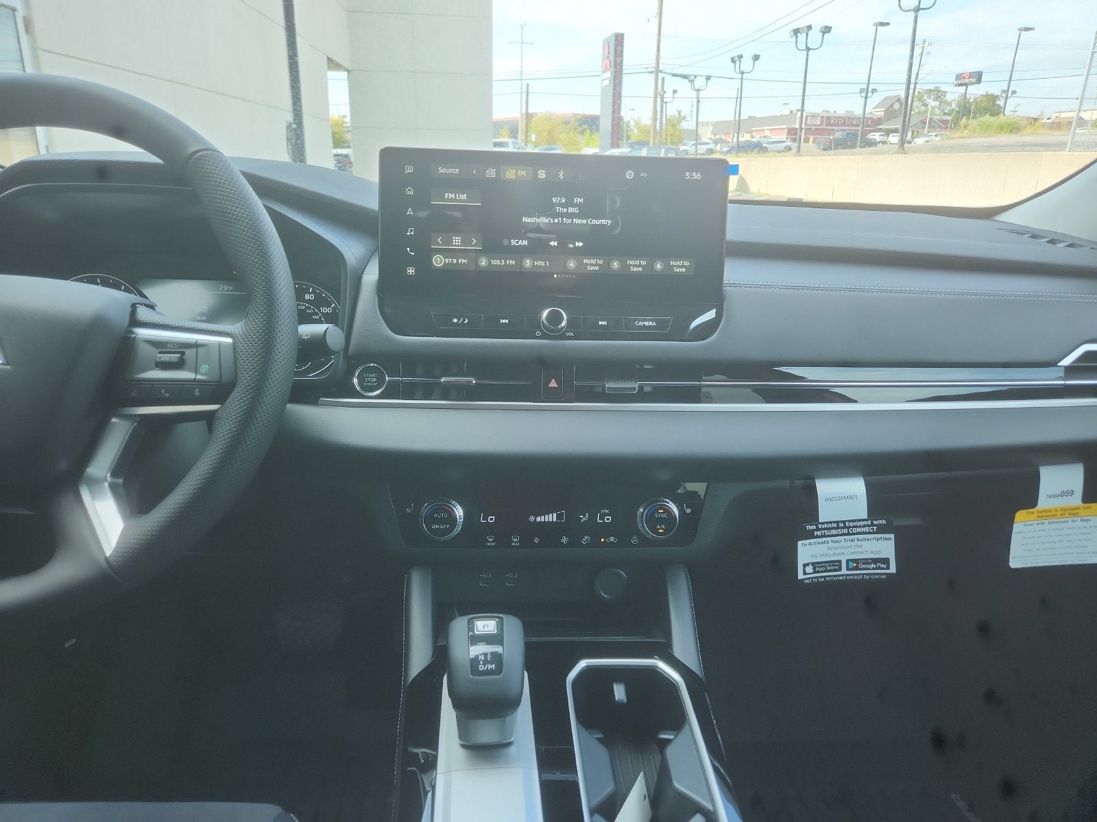 2026 Mitsubishi Outlander SE