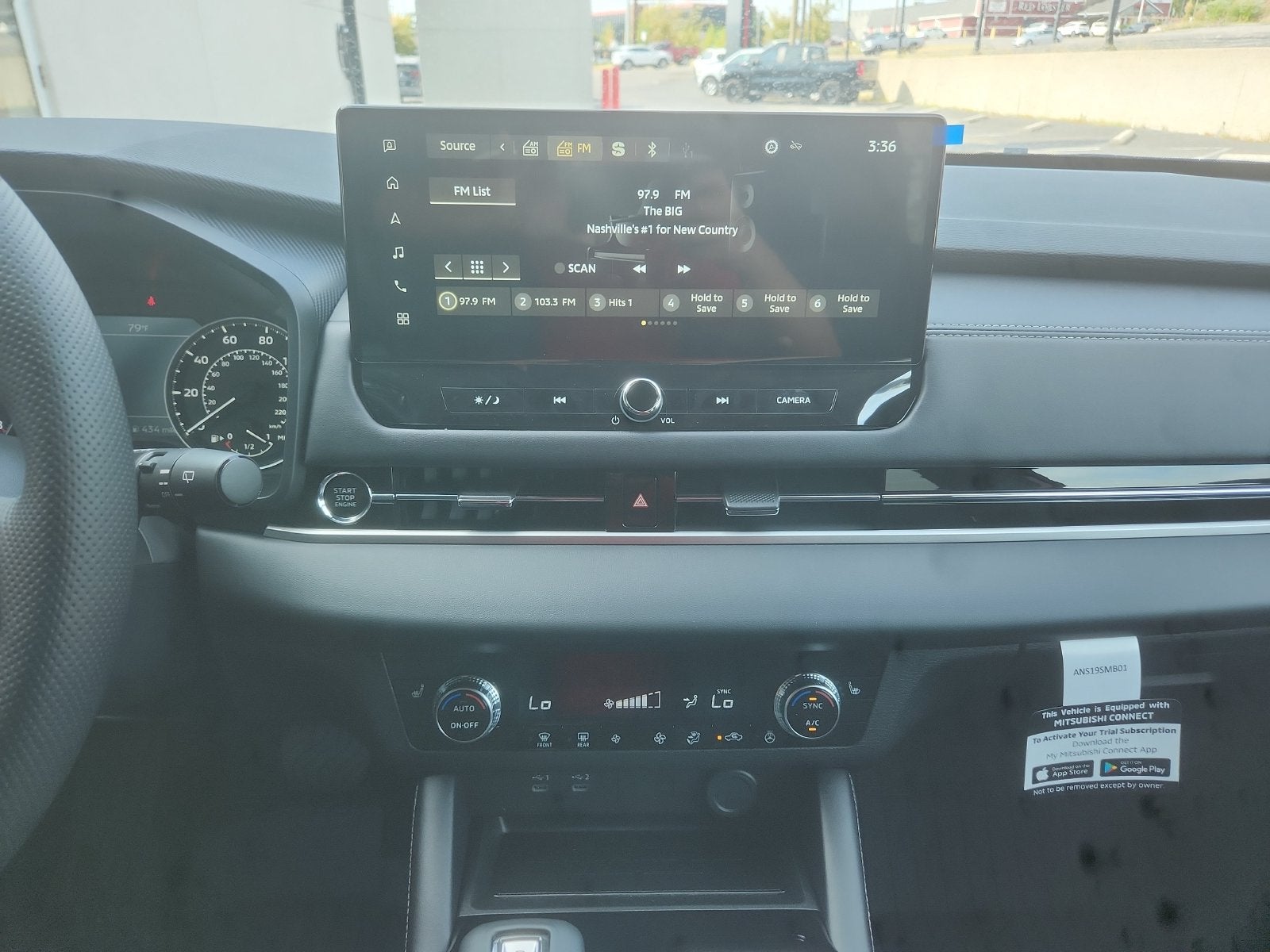 2026 Mitsubishi Outlander SE