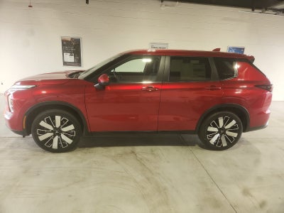 2026 Mitsubishi Outlander SE