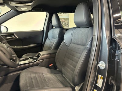 2026 Mitsubishi Outlander LE