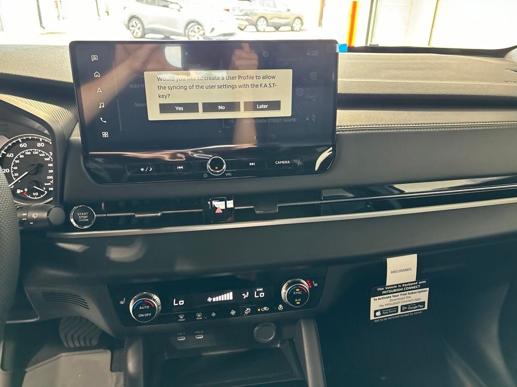 2026 Mitsubishi Outlander LE