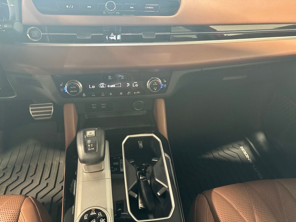 2025 Mitsubishi Outlander SEL