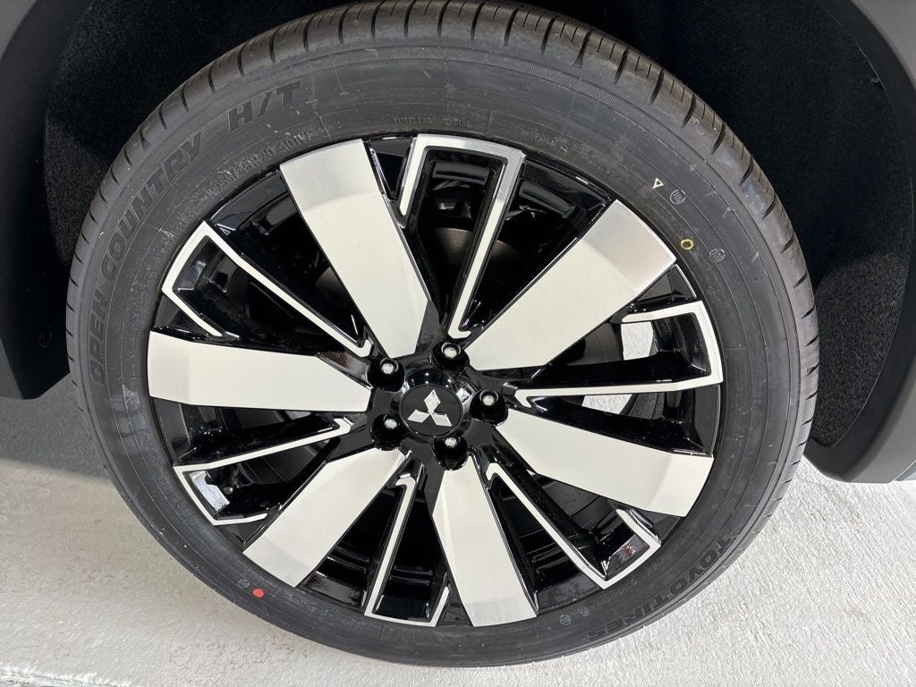 2026 Mitsubishi Outlander SEL