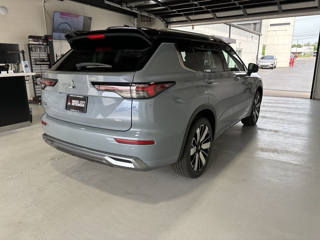 2026 Mitsubishi Outlander SEL