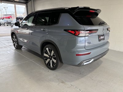 2026 Mitsubishi Outlander SEL