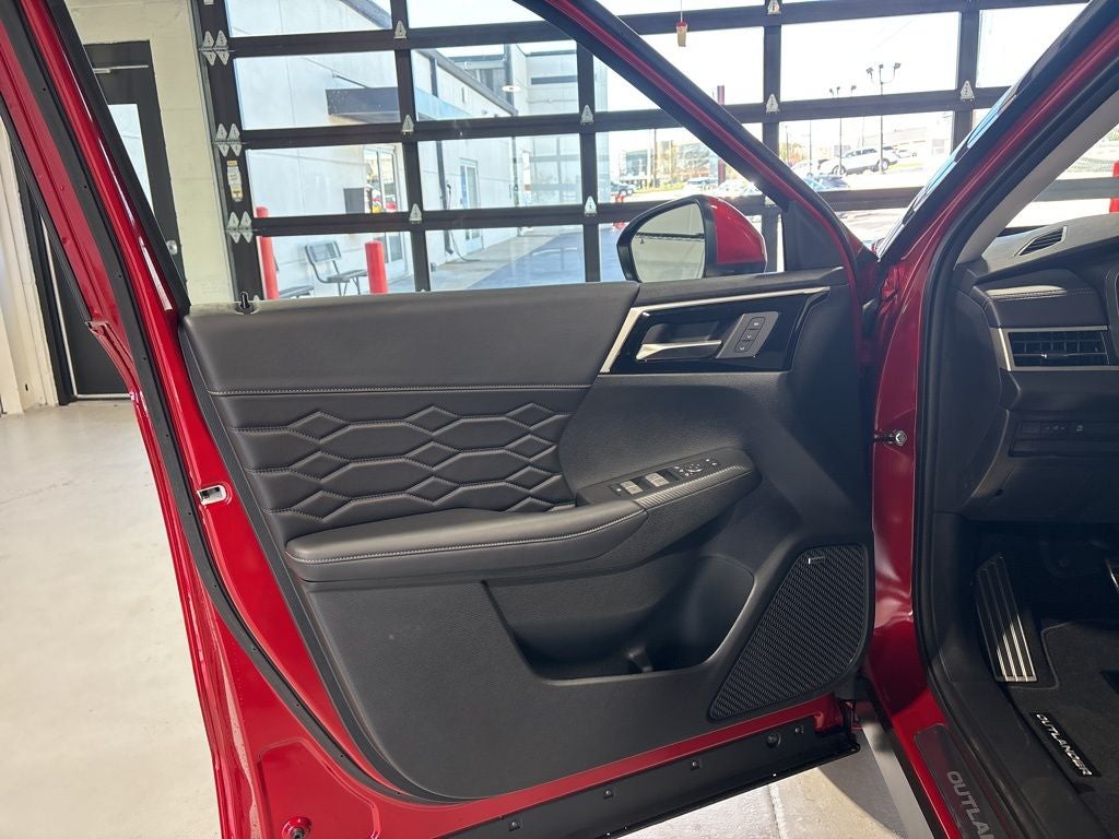 2026 Mitsubishi Outlander SEL