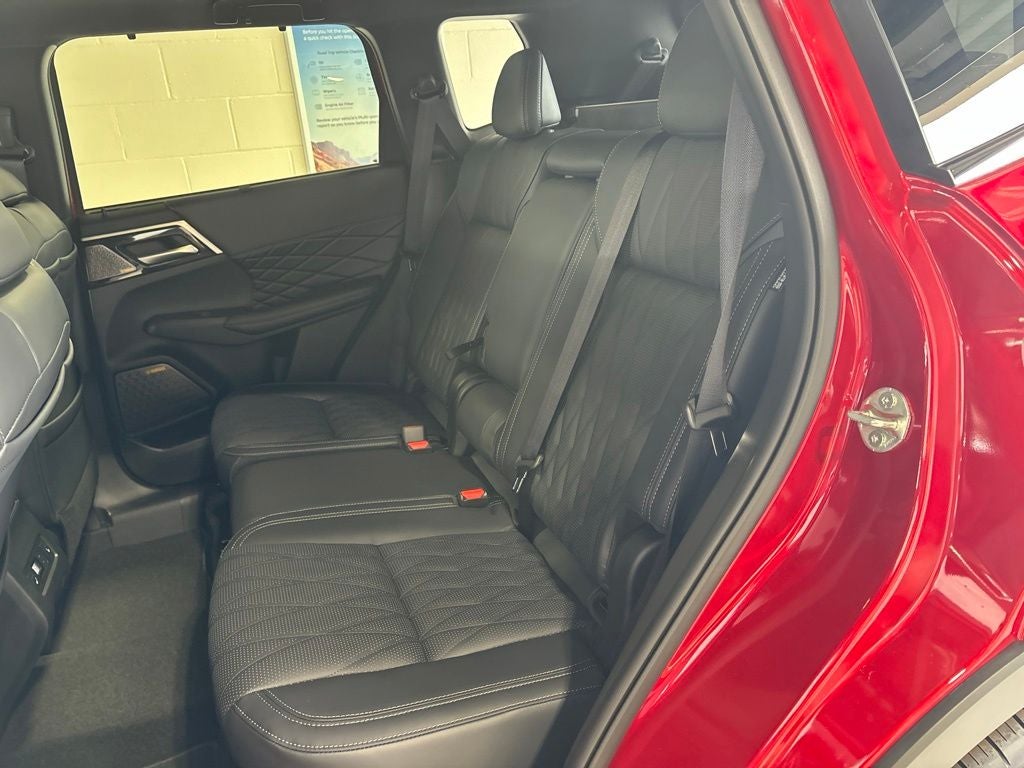 2026 Mitsubishi Outlander Black Edition