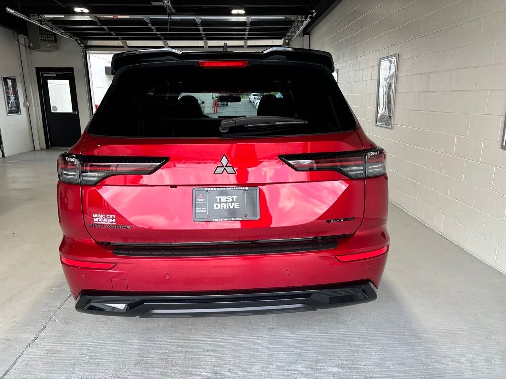 2026 Mitsubishi Outlander Black Edition