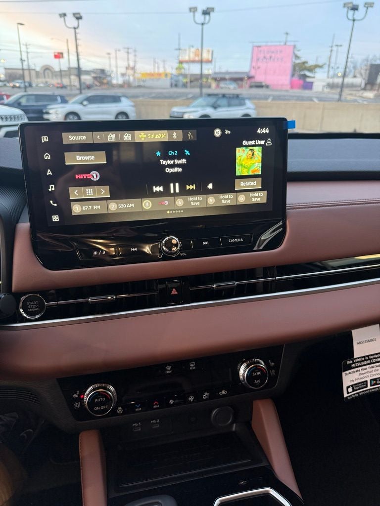 2026 Mitsubishi Outlander SEL