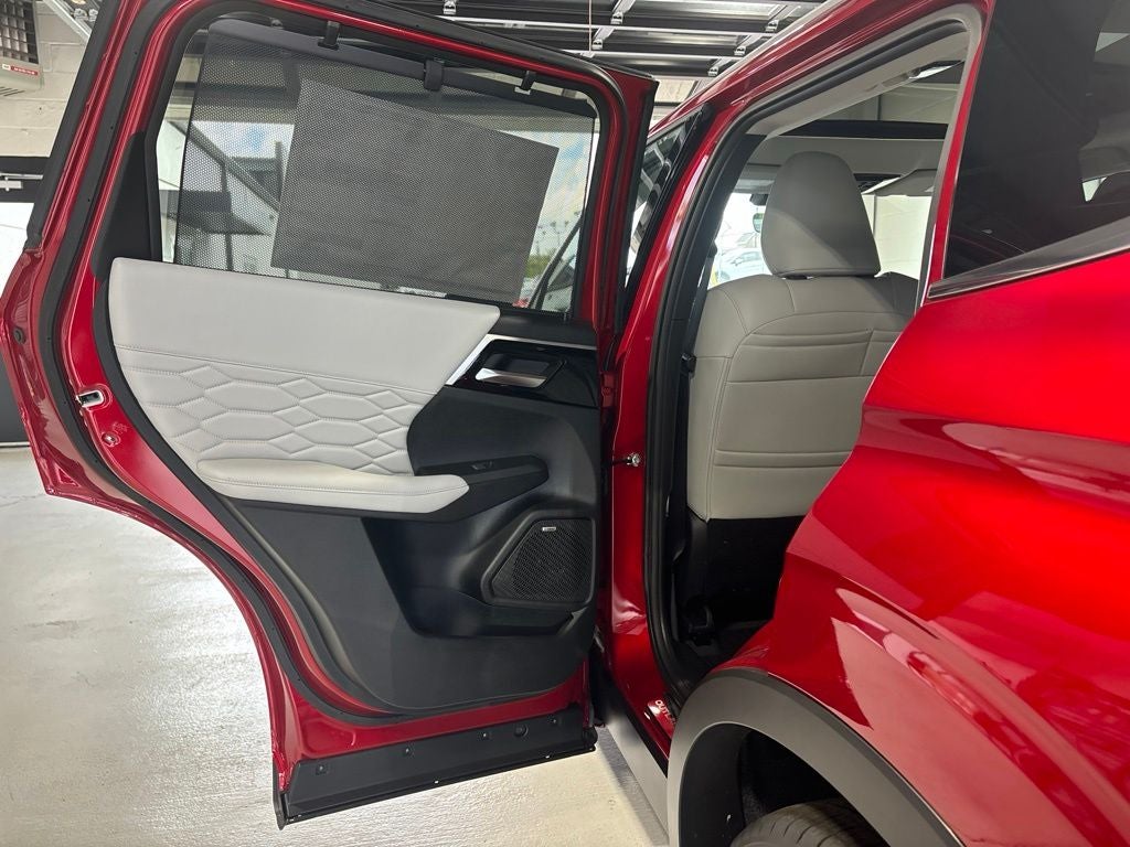 2026 Mitsubishi Outlander SEL