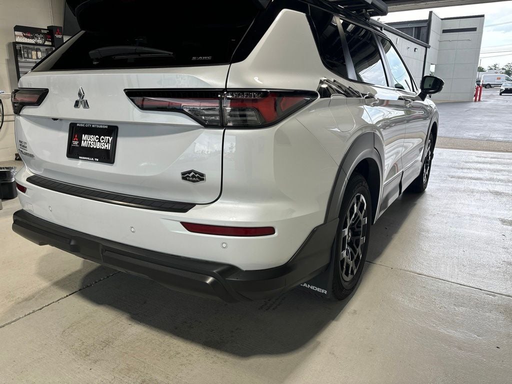 2025 Mitsubishi Outlander Trail Edition