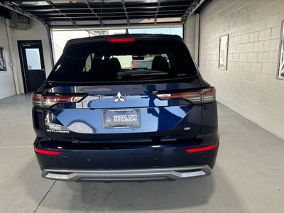 2025 Mitsubishi Outlander SE