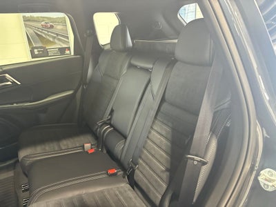 2026 Mitsubishi Outlander LE