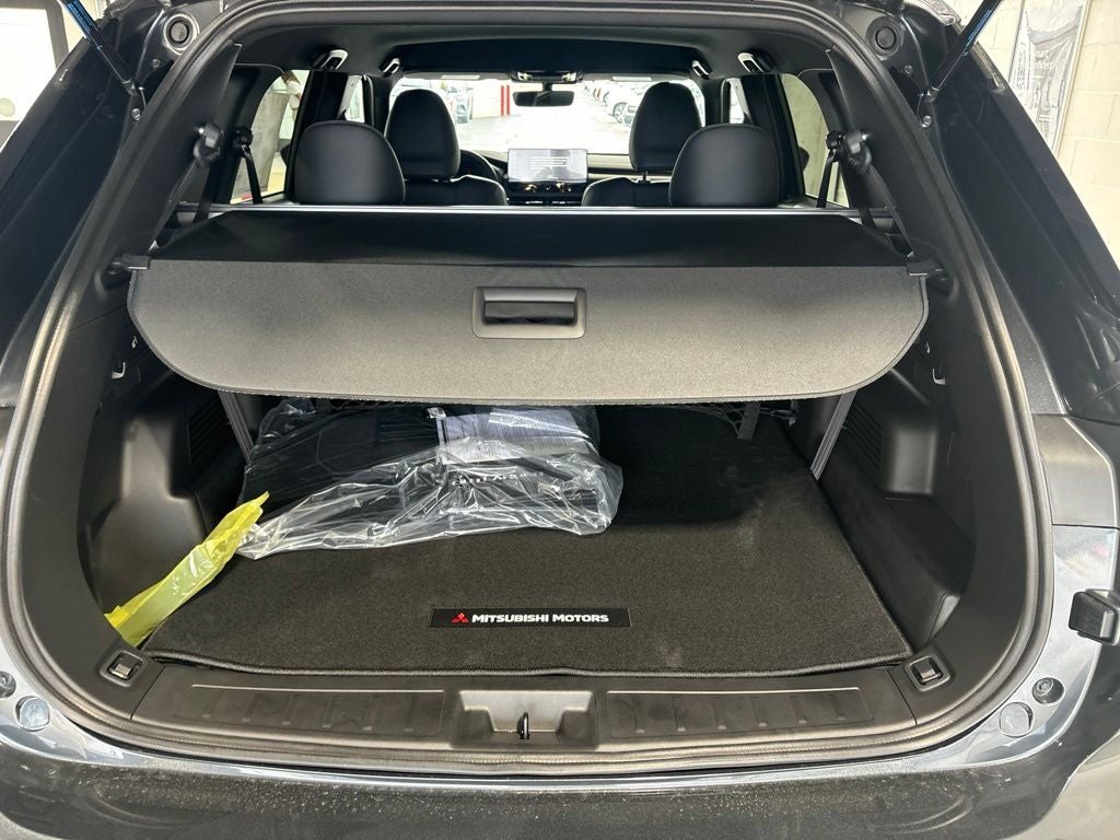 2026 Mitsubishi Outlander LE