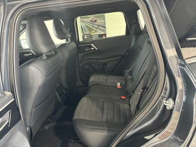 2026 Mitsubishi Outlander LE
