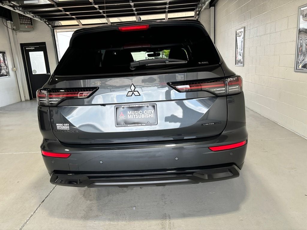 2026 Mitsubishi Outlander LE